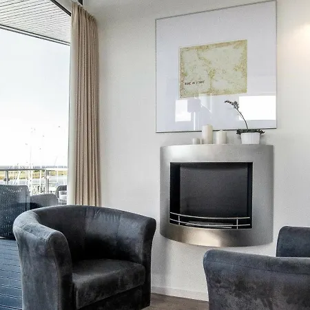 Apartment 8 Person In *